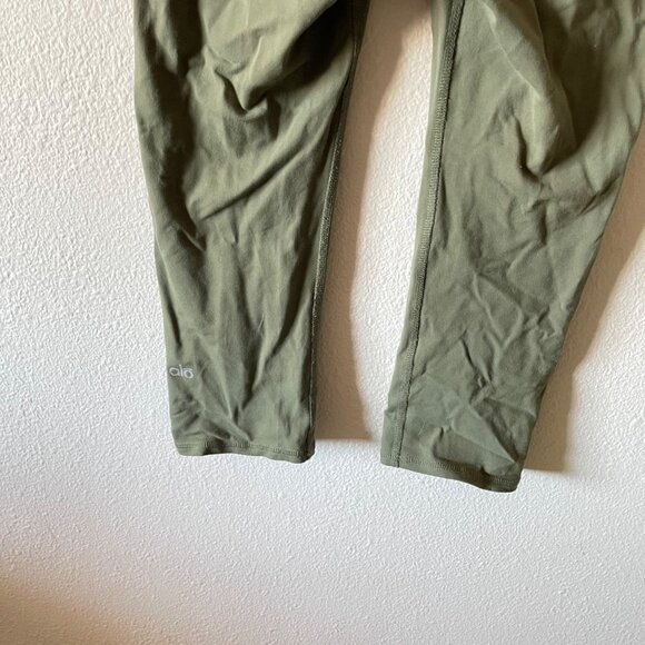 ALO Yoga Green Yoga High Waisted Capri Leggings - Picture 5 of 5